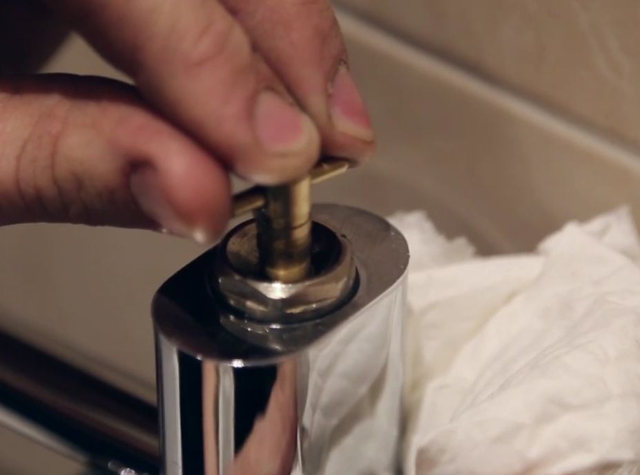 Fill Pressurised Boiler_9_Towel Rail bleed to fill