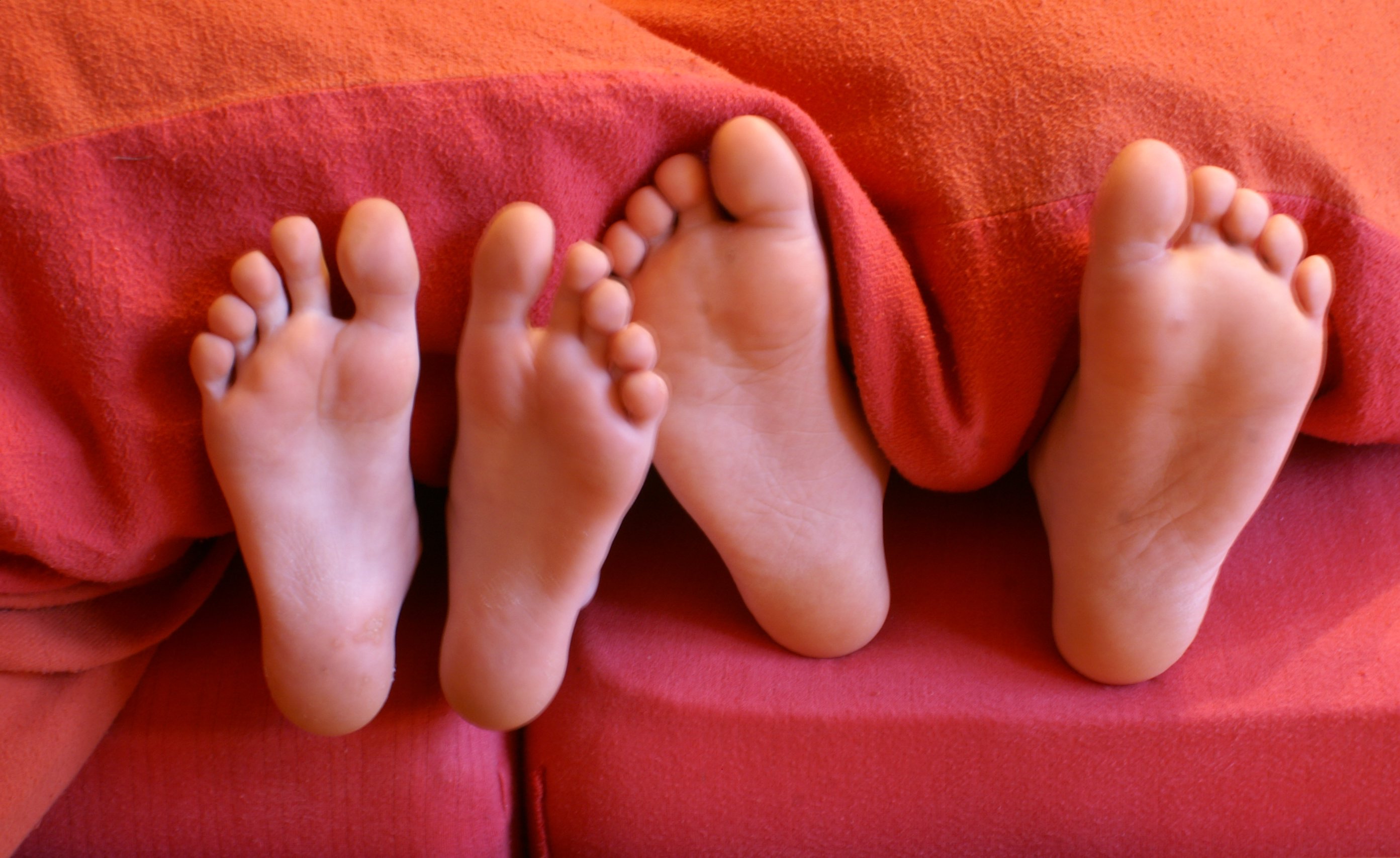 feet in bed