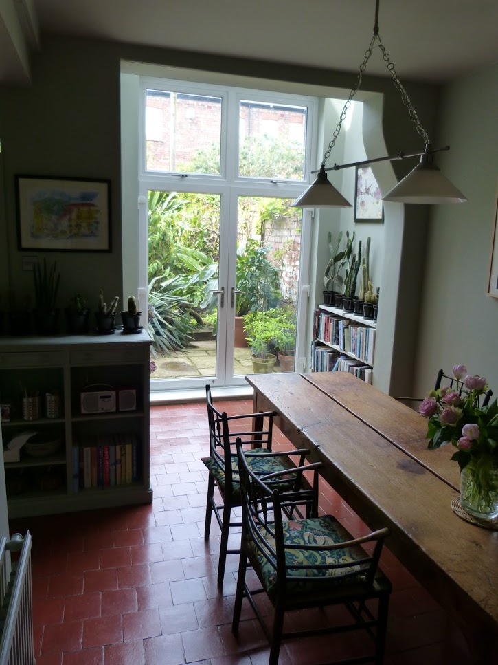 P1040699 dining room with french doors