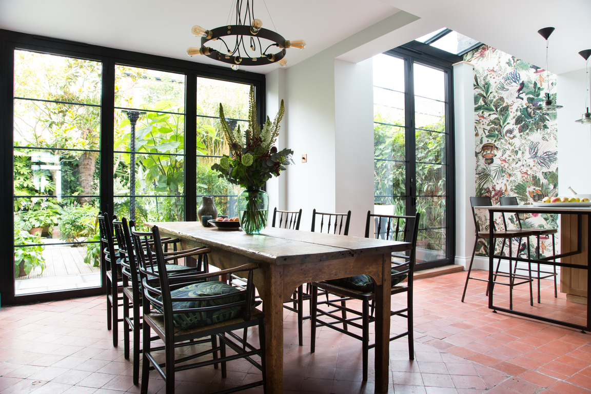Webp.net-resizeimage (29) dining room with bi-fold doors